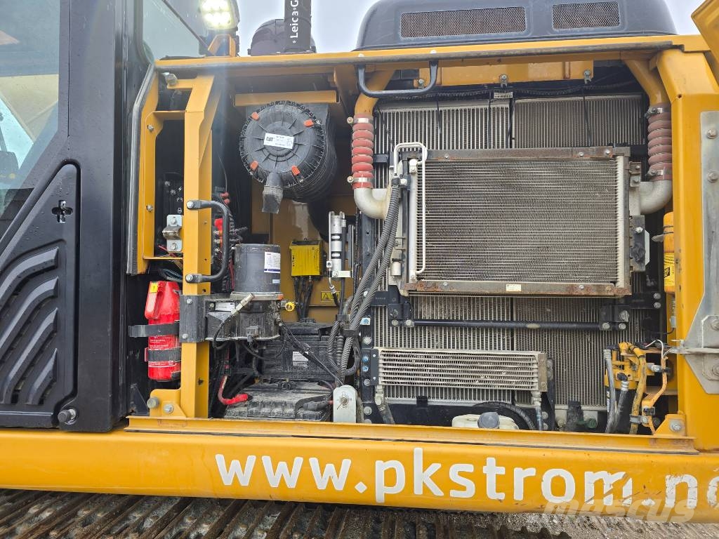 CAT 320 Roomikekskavaatorid