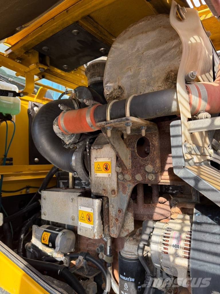 Komatsu WA 250 PZ-6 //BJ. 2010 /3900H/ZSA/SW/GABEL Pale gommate