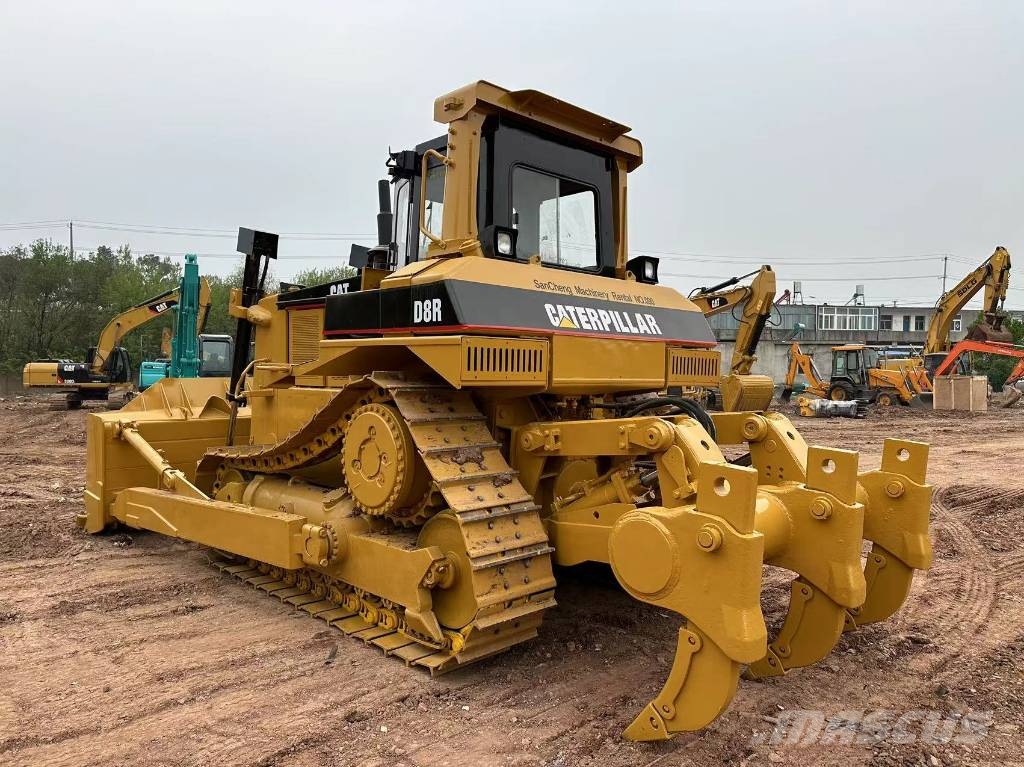 CAT D8R Гусеничные бульдозеры