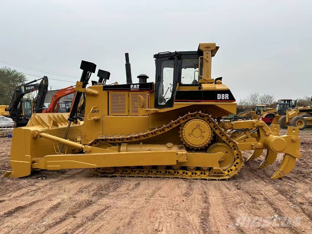 CAT D8R Гусеничные бульдозеры