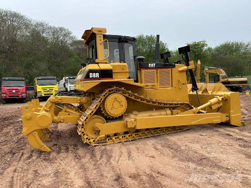 CAT D8R Гусеничные бульдозеры