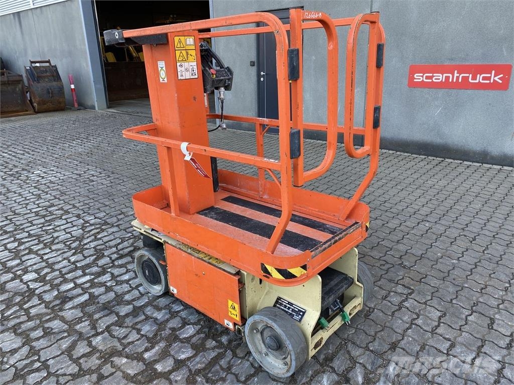 JLG 1230ES Podnośniki masztowe