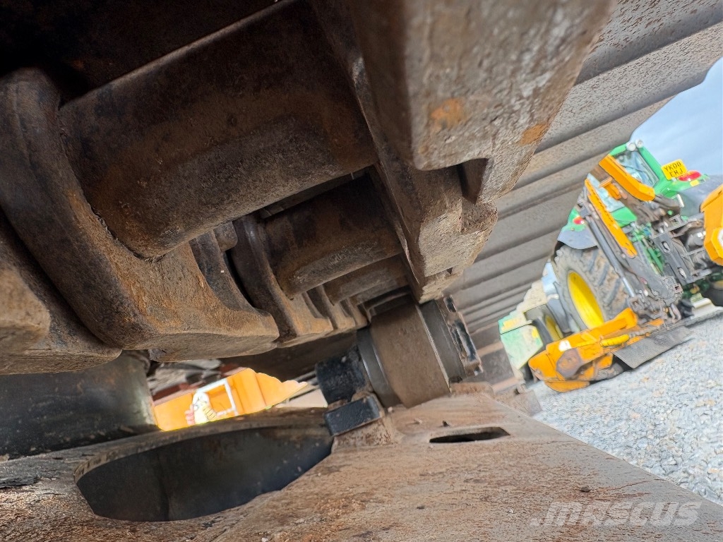 Hitachi ZX 135 US-6 Escavatori cingolati