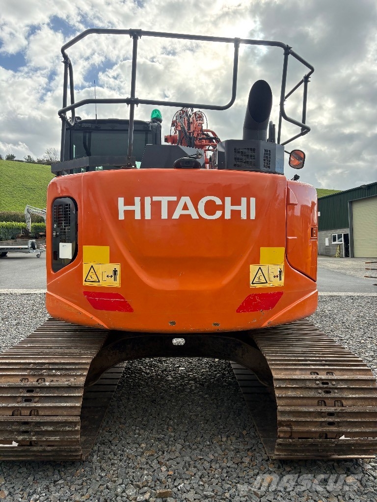 Hitachi ZX 135 US-6 Escavatori cingolati