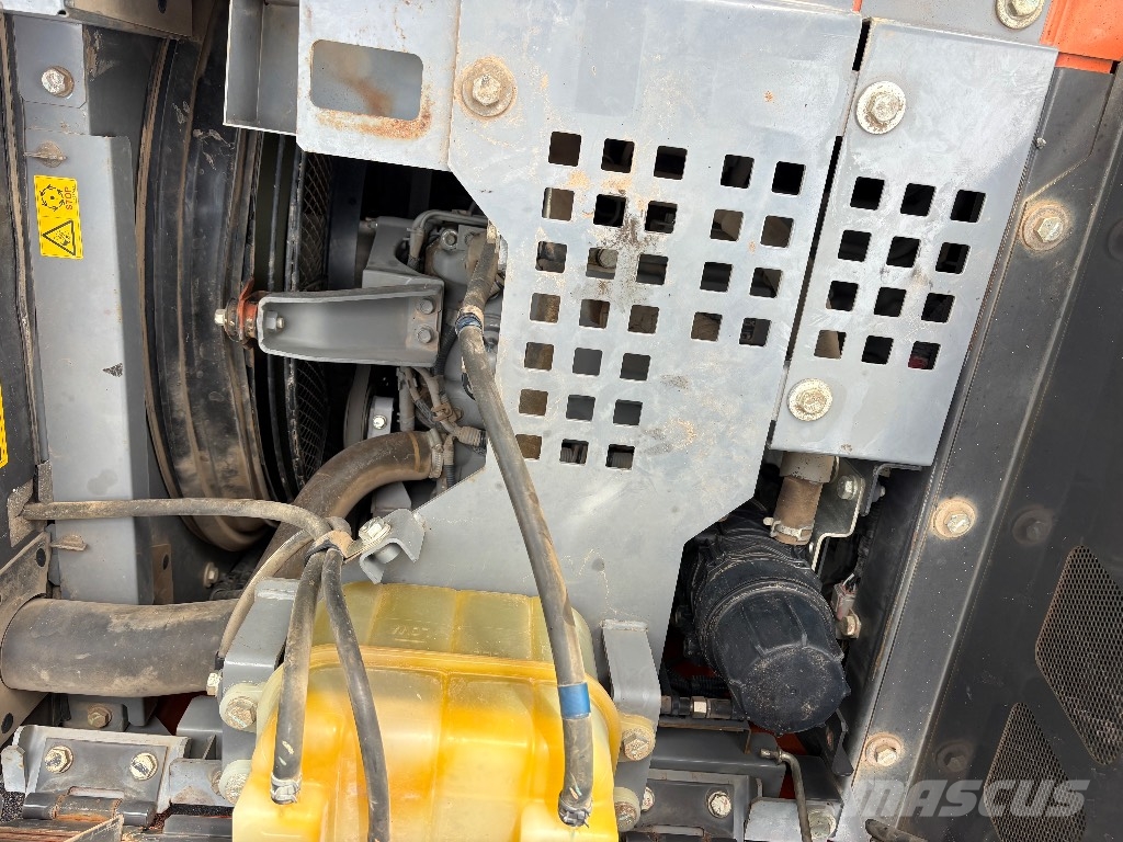 Hitachi ZX 135 US-6 Escavatori cingolati