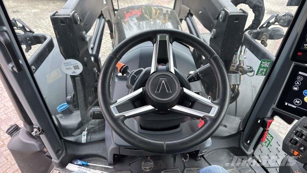 Valtra T235 Tractor Tractores