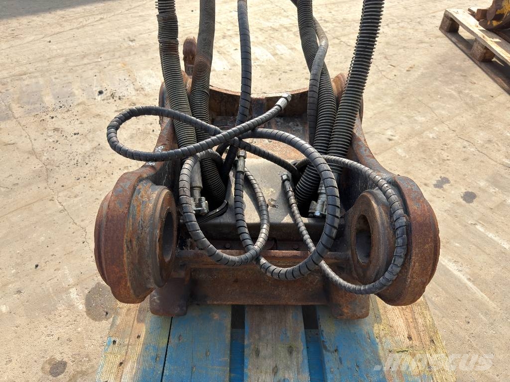 OilQuick OQ70/55 - 329D / 329E / 330F Quick connectors