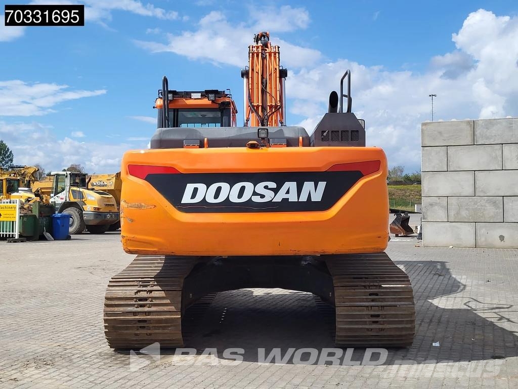 Doosan DX225 LC-5 Excavatoare pe șenile