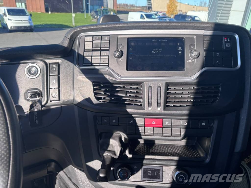 Iveco SWay As260S57 Tovornjaki s ponjavo