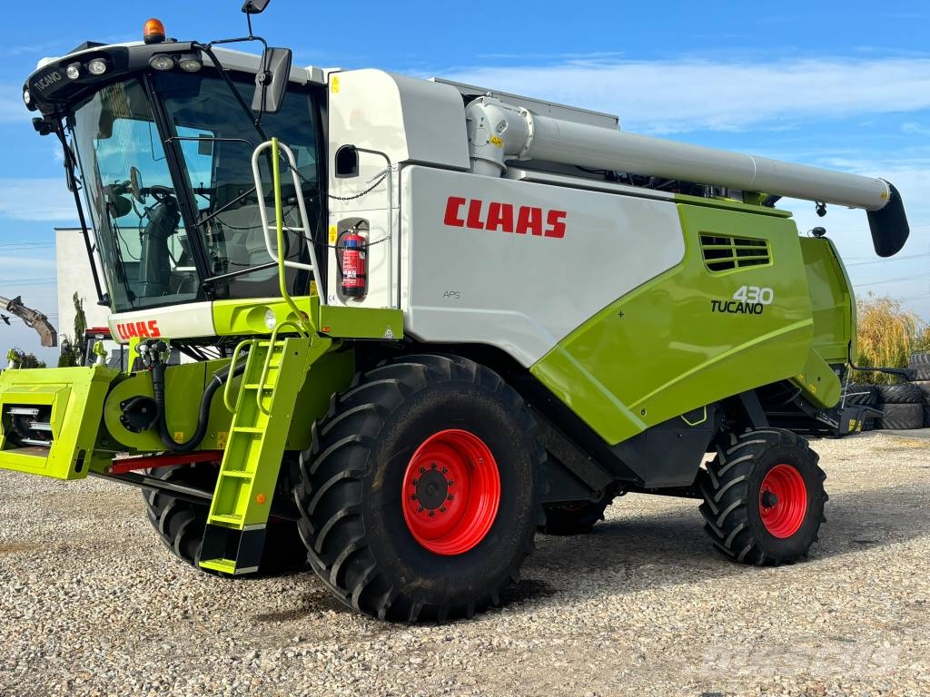 CLAAS Tucano 430 Combine harvesters