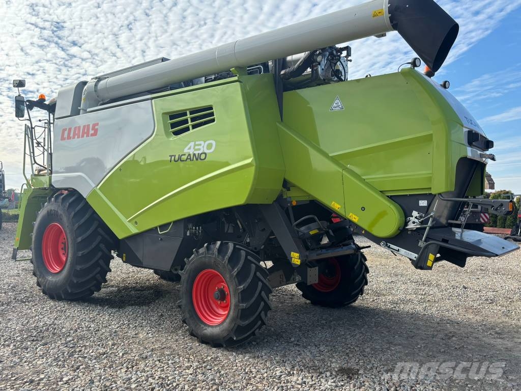 CLAAS Tucano 430 Combine harvesters