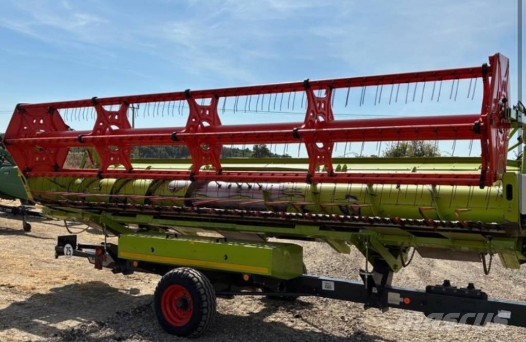 CLAAS Tucano 430 Combine harvesters