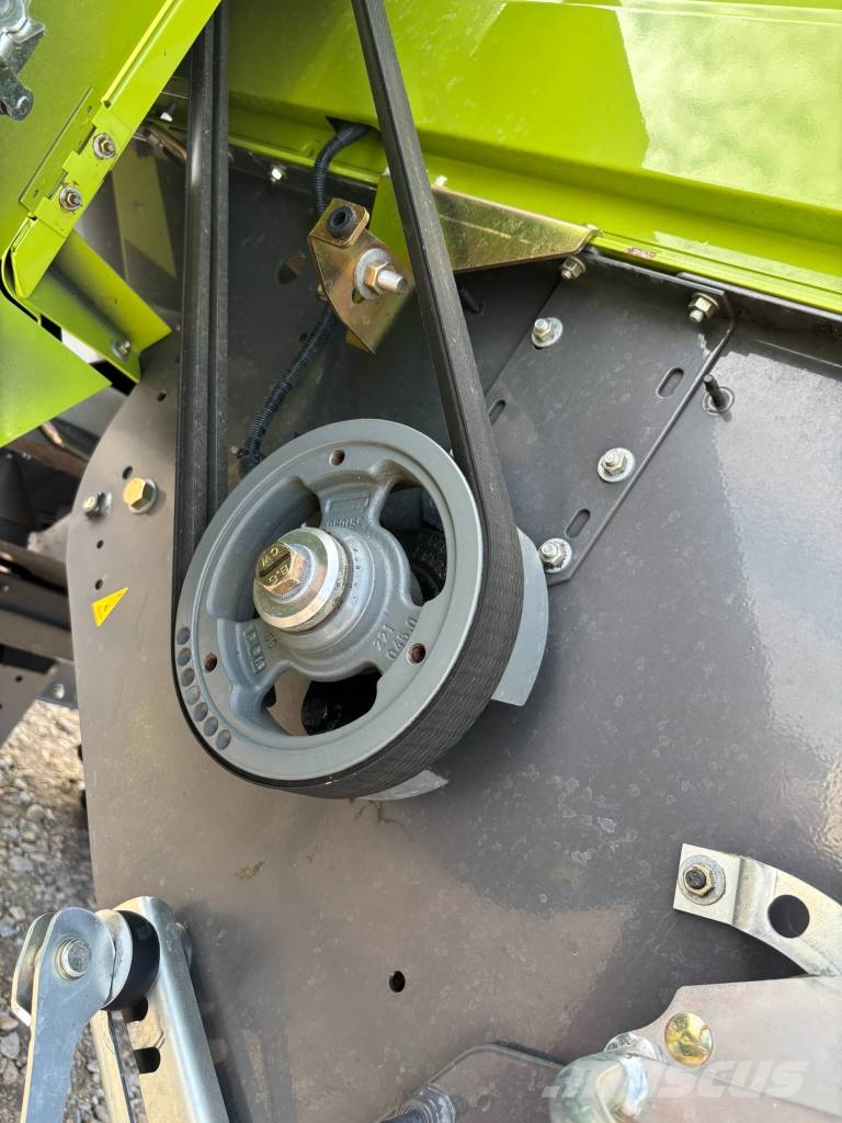 CLAAS Tucano 430 Combine harvesters