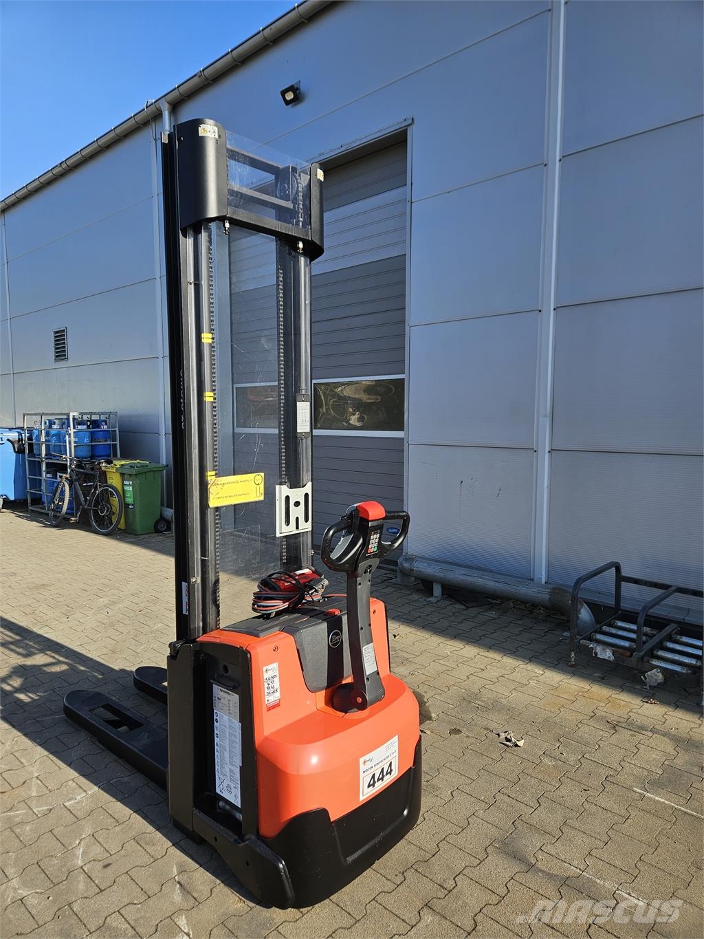 BT SWE 140 (battery 2023) Ajettavat pinoamisvaunut
