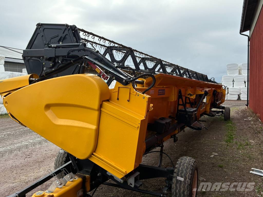 New Holland CR 10.90 Mähdrescher