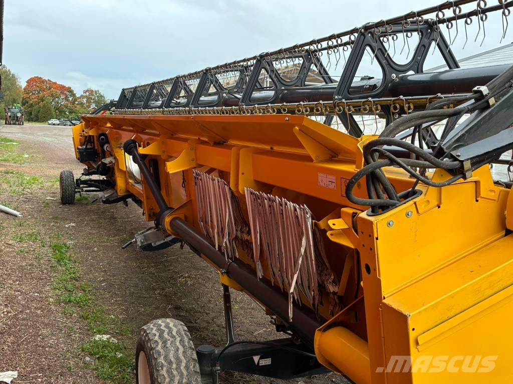 New Holland CR 10.90 Mähdrescher