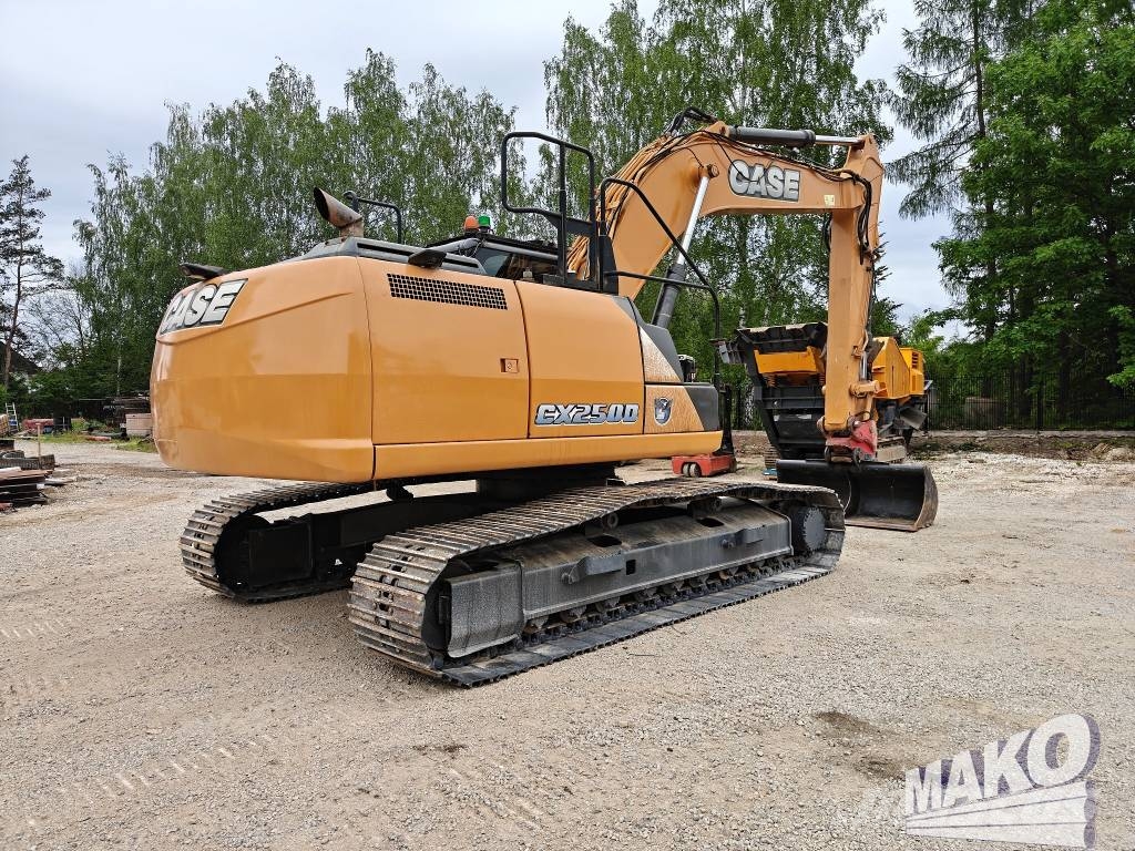 CASE CX 250 D Rupsgraafmachines