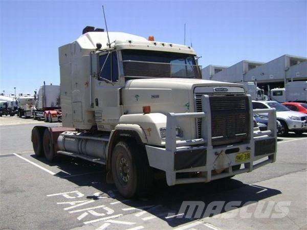 Freightliner FL112 Naudoti vilkikai