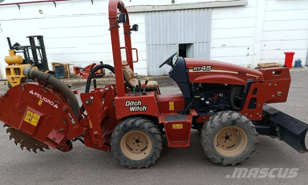 Ditch Witch RT 45 Scavafossi