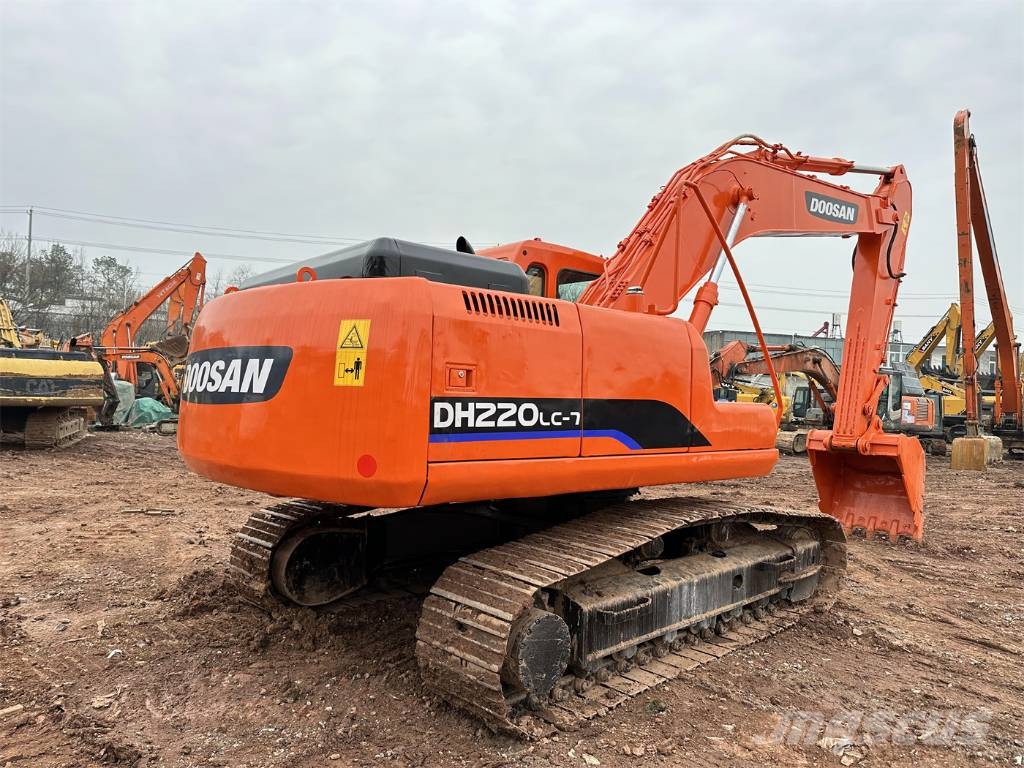 Doosan DH220 Pelle sur chenilles