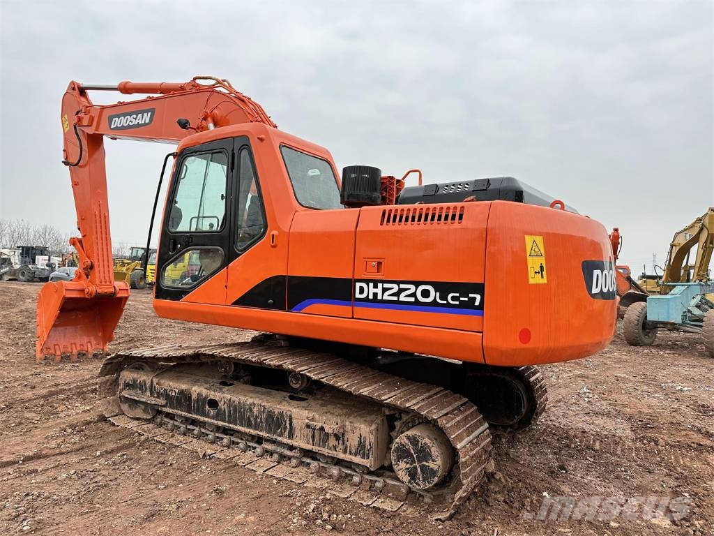 Doosan DH220 Pelle sur chenilles