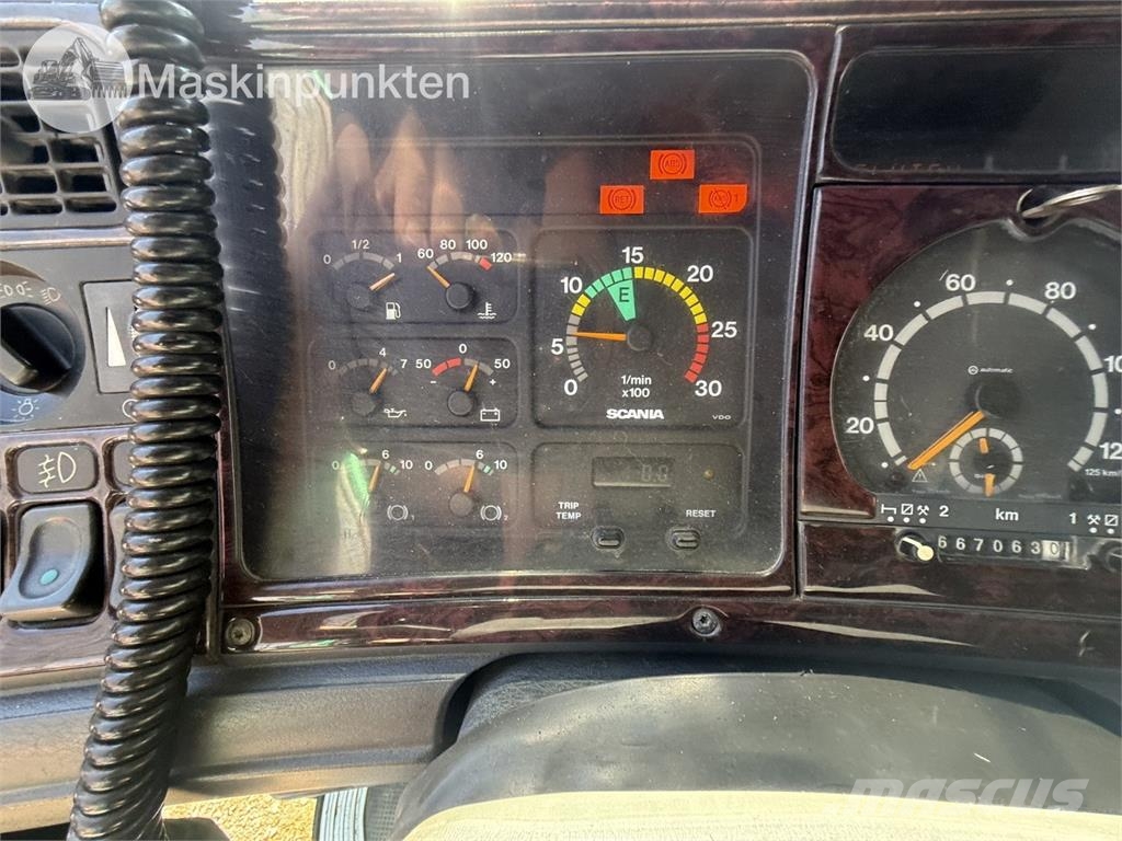 Scania R124Gb 8X2 4Nb470 Camiones portacontenedores