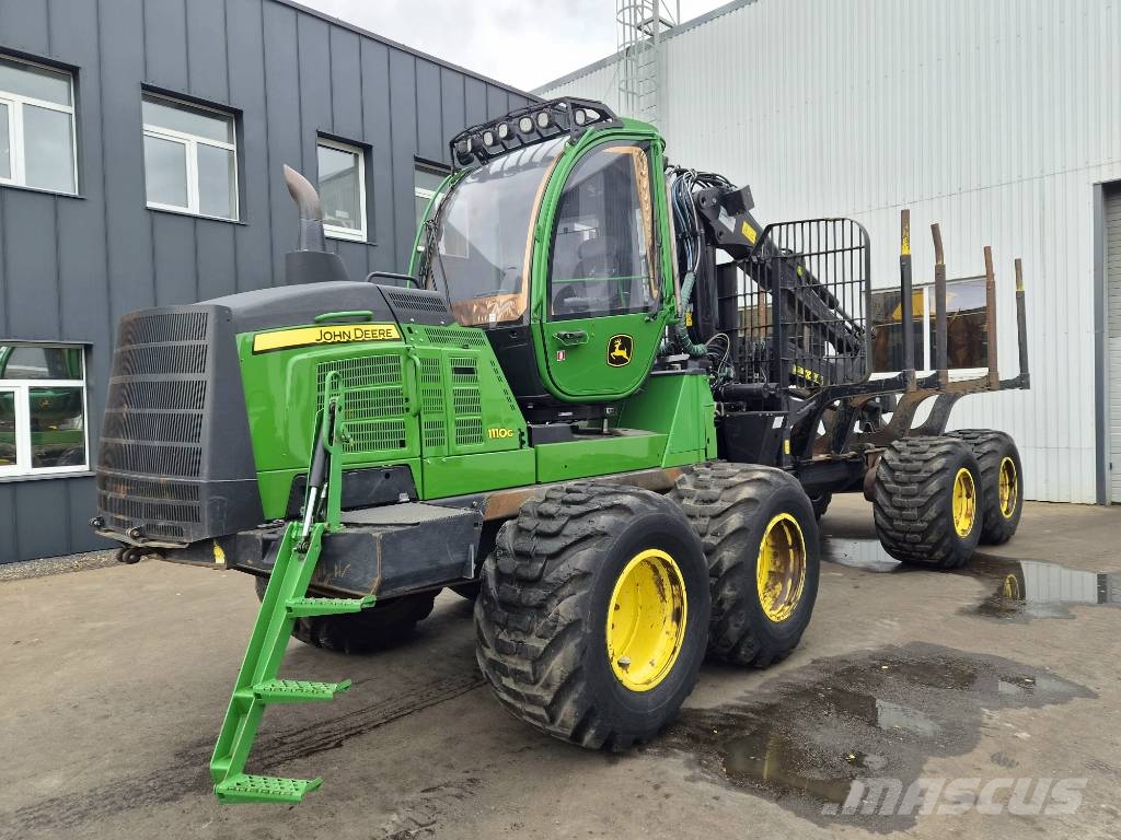 John Deere 1110 G Forvarderi