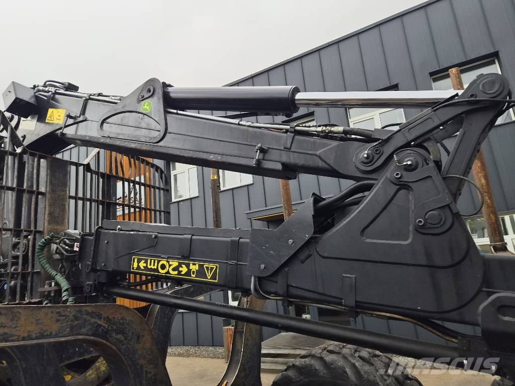 John Deere 1110 G Forvarderi