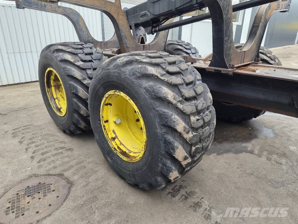 John Deere 1110 G Forvarderi