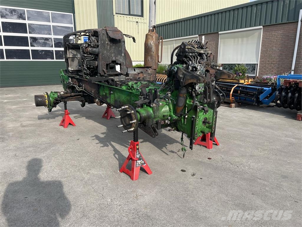 John Deere 6R Series 4 cyl. Traktori