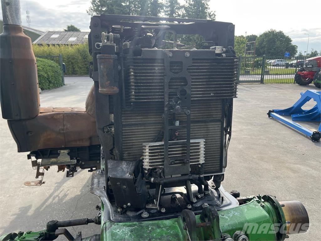 John Deere 6R Series 4 cyl. Traktori