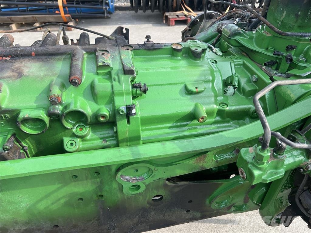 John Deere 6R Series 4 cyl. Traktori
