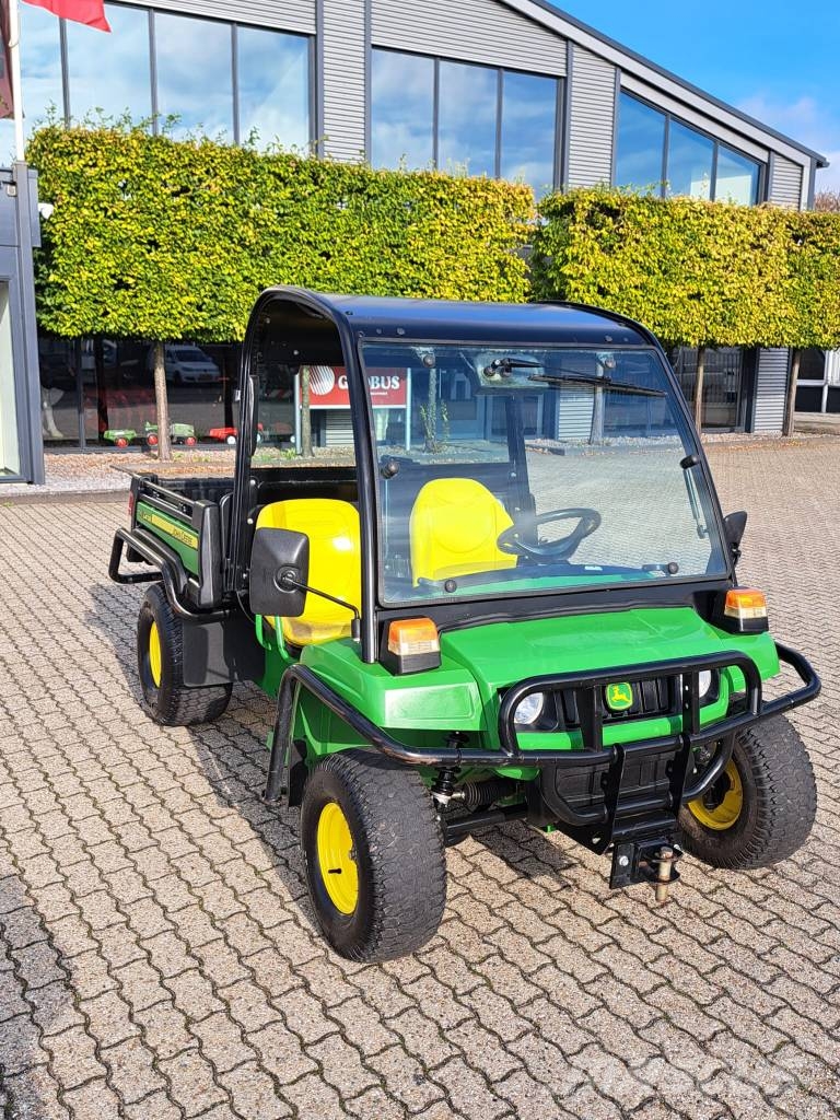 John Deere TE 4x2 Electric Visurgājēji