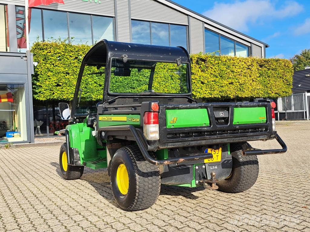 John Deere TE 4x2 Electric Visurgājēji