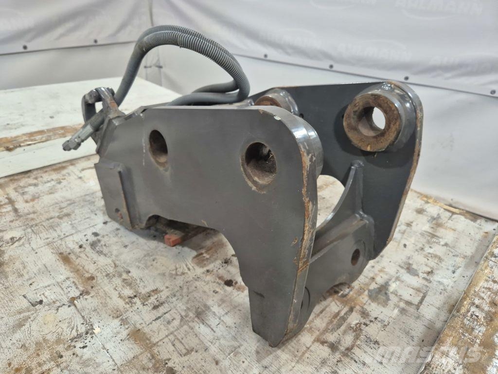 Mecalac 6/8MCR Active Lock Rychlospojky