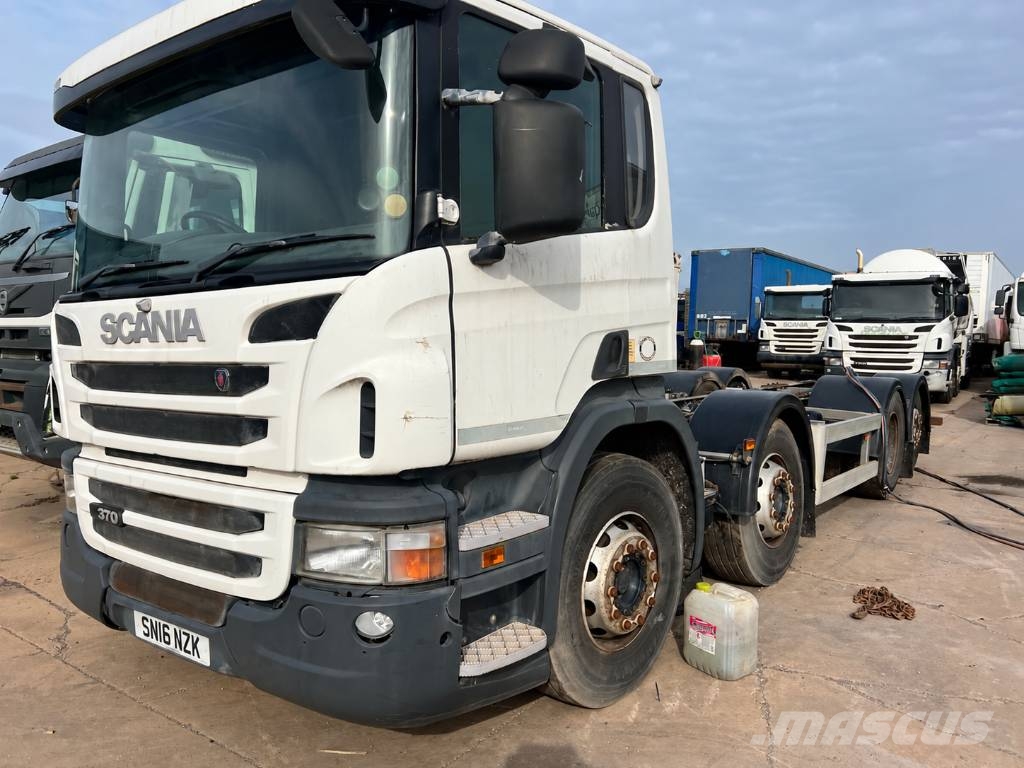 Scania P 370 새시 운전실 트럭