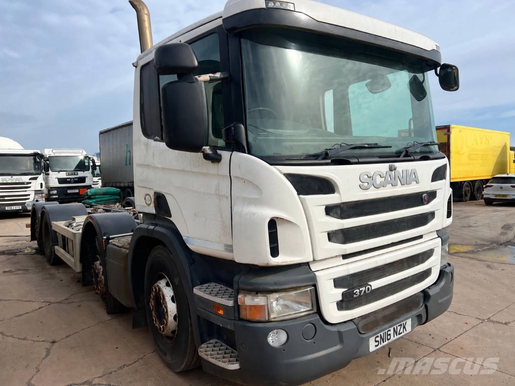 Scania P 370 새시 운전실 트럭