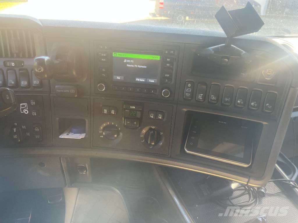 Scania R 560 V8 شاحنات الرافعات