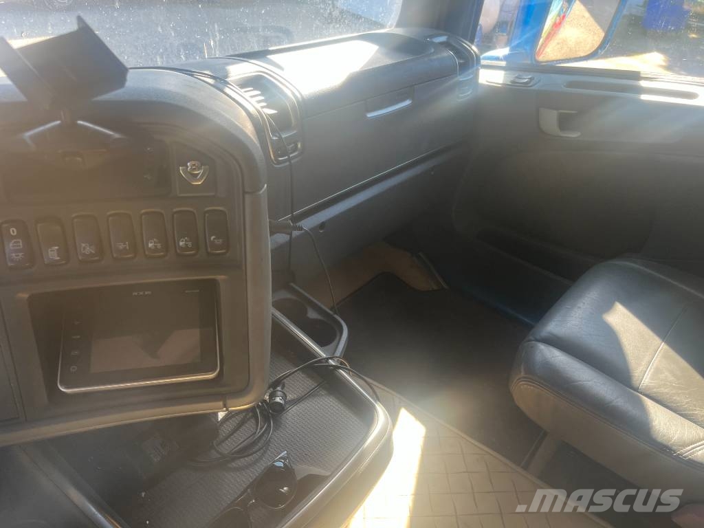 Scania R 560 V8 شاحنات الرافعات