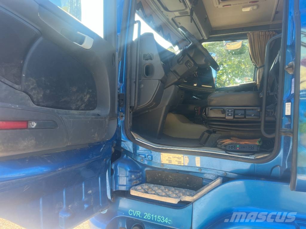 Scania R 560 V8 شاحنات الرافعات