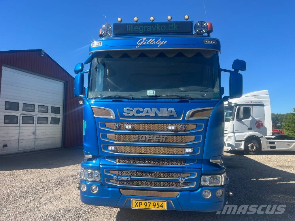 Scania R 560 V8 شاحنات الرافعات