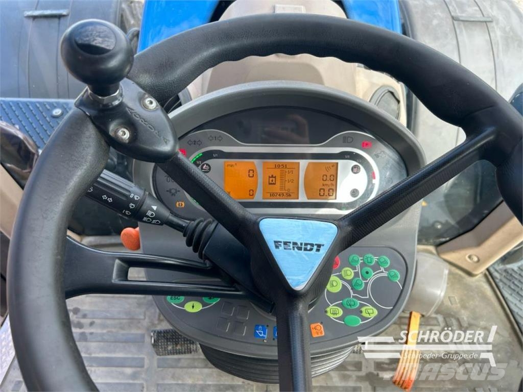Fendt 724 S4 PROFI PLUS Traktorit