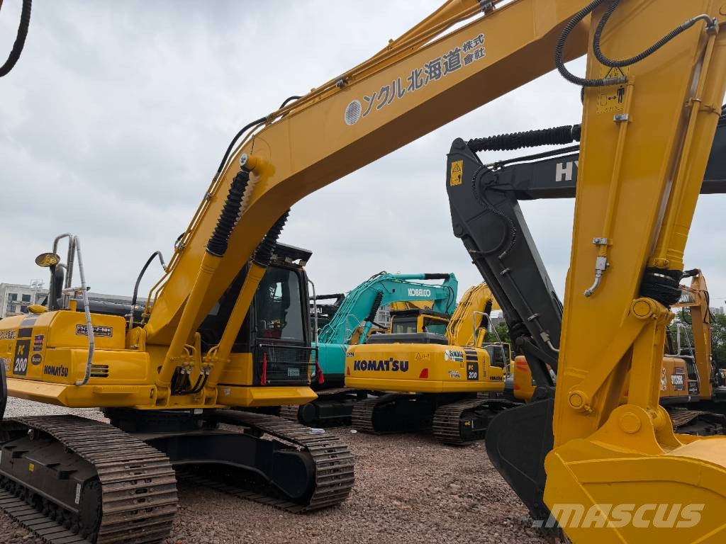 Komatsu PC 200 Vikšriniai ekskavatoriai