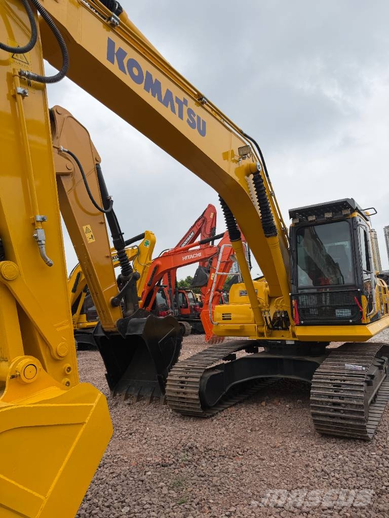 Komatsu PC 200 Vikšriniai ekskavatoriai