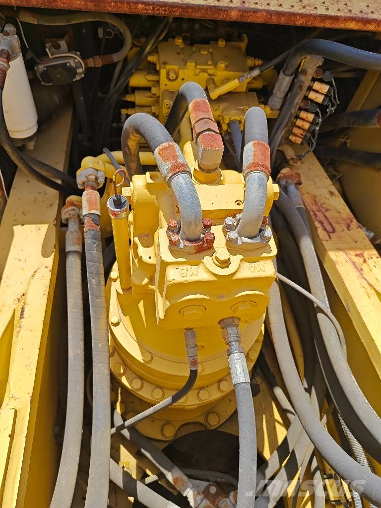Komatsu PC 400-8 Paletli ekskavatörler