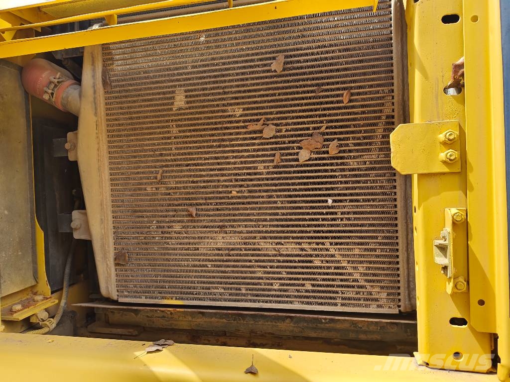 Komatsu PC 400-8 Paletli ekskavatörler
