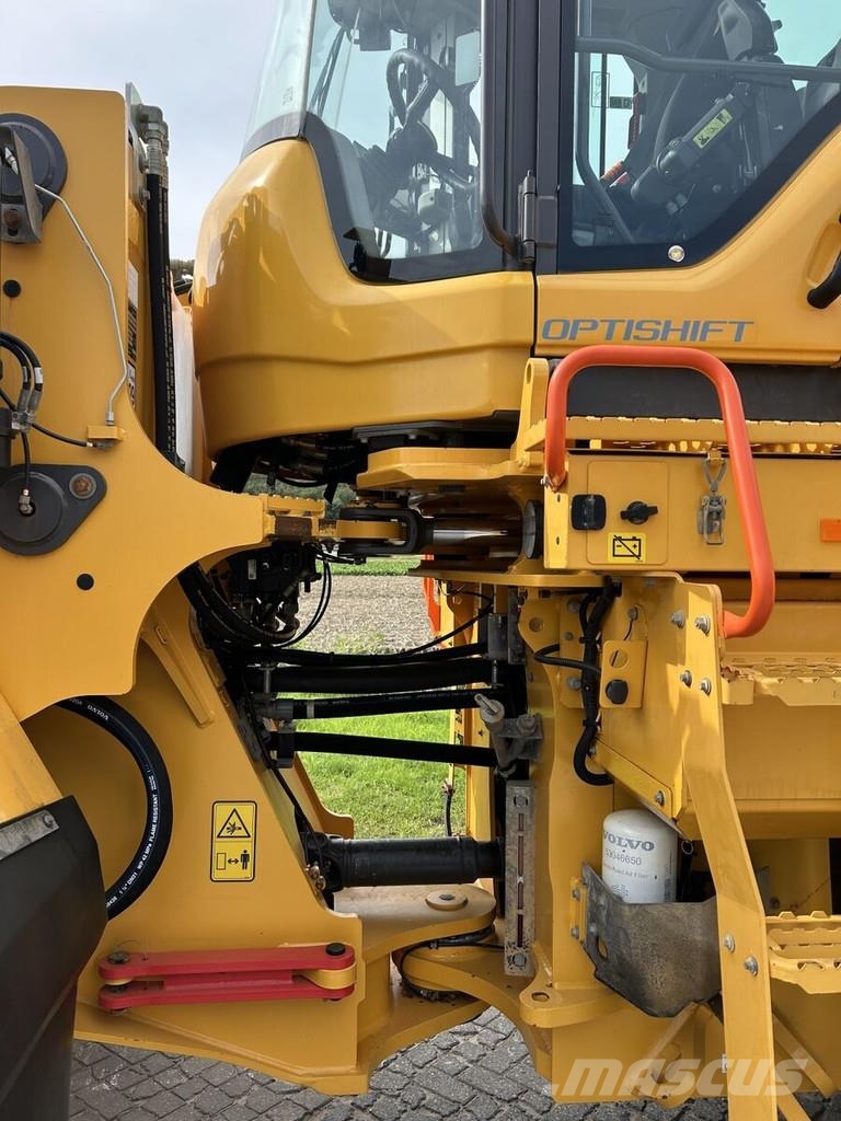 Volvo L220H Wheel loaders