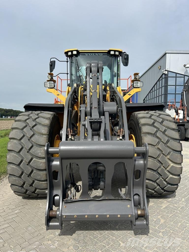 Volvo L220H Wheel loaders