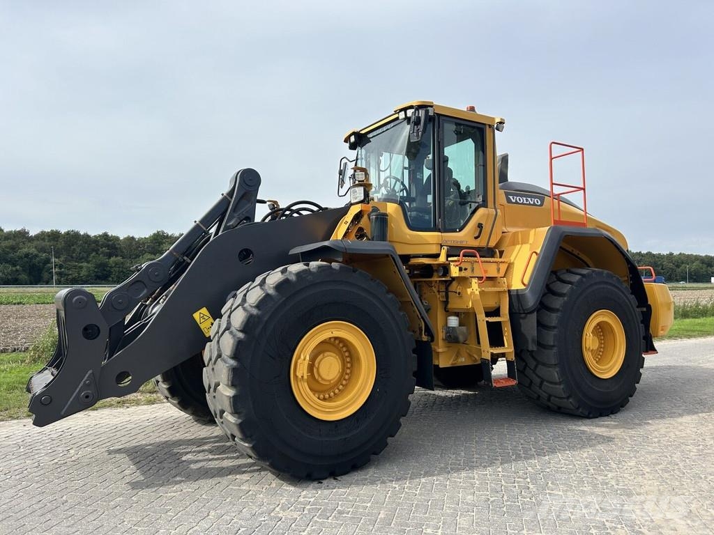 Volvo L220H Wheel loaders