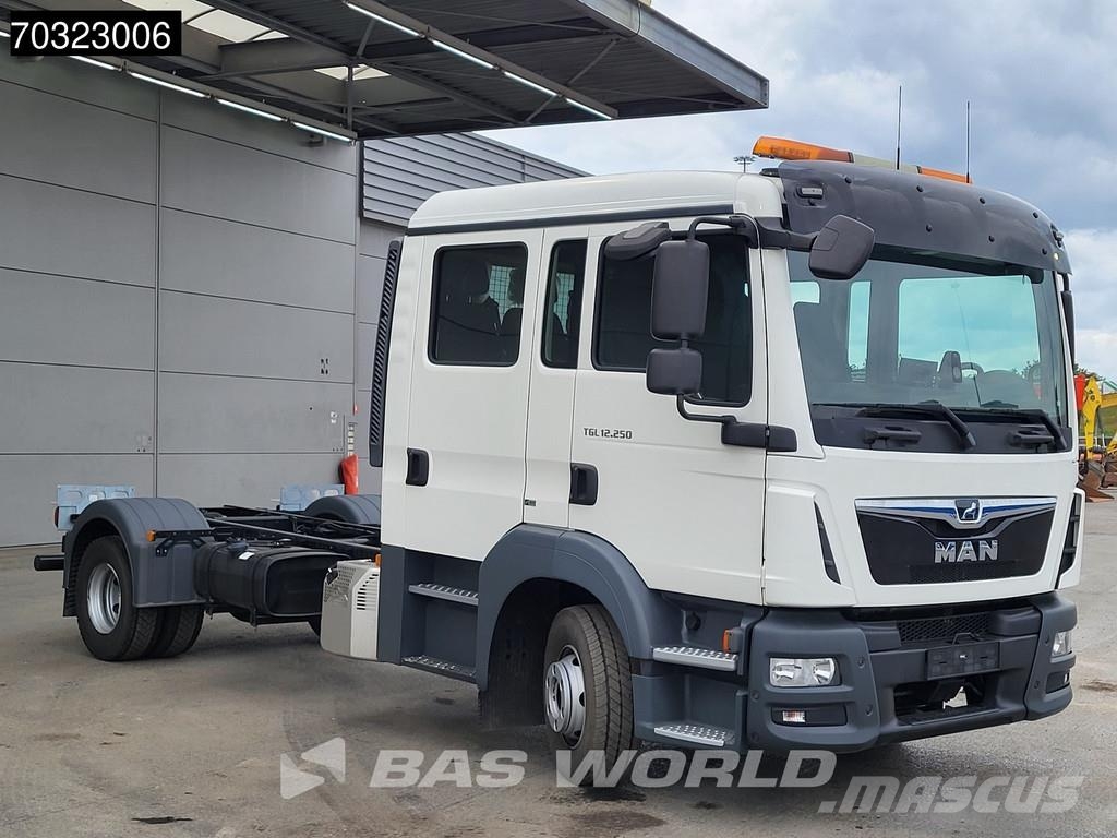 MAN TGL 12.250 TGL 4X2 NEW 12tons chassis Crew cabin M 平板车